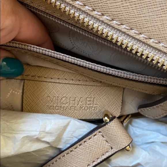 Michael Kors genuine handbag with strap